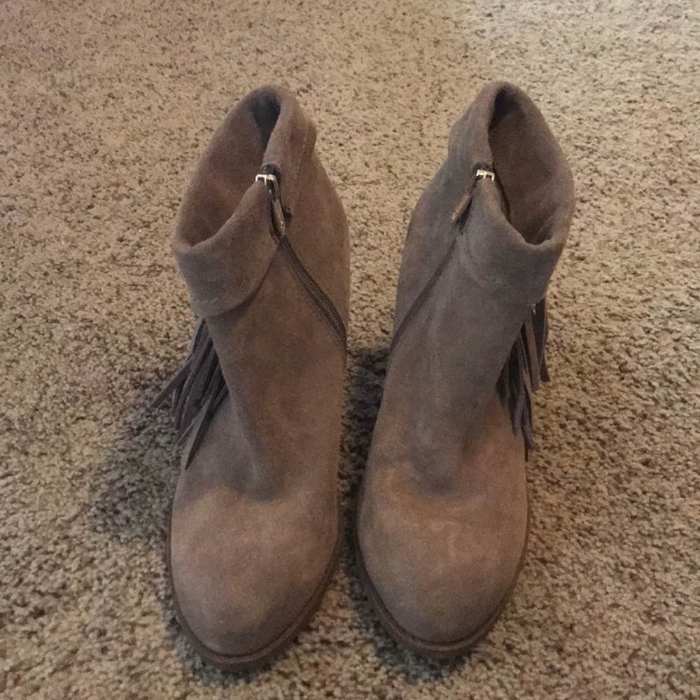Light brown booties